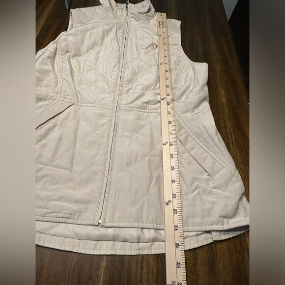 Peter Millar Woman's Quilted Pockets Tan Vest Size Small Golf EUC - Picture 7 of 8